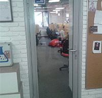 Изготовление стеклянных дверей для офисных помещений
